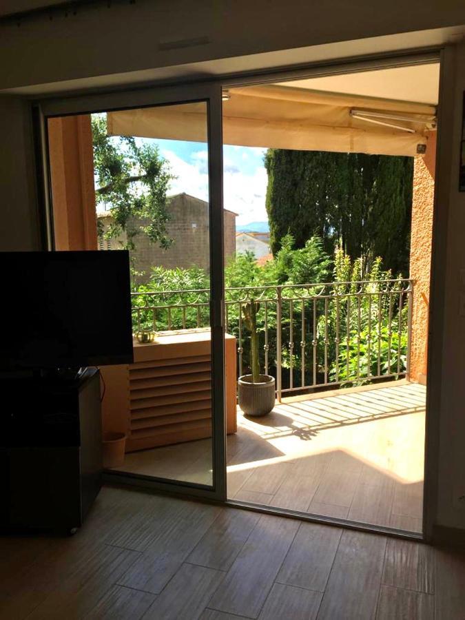 Belle Residence Au Centre De Saint Tropez Avec Piscine Et Garage Exteriör bild