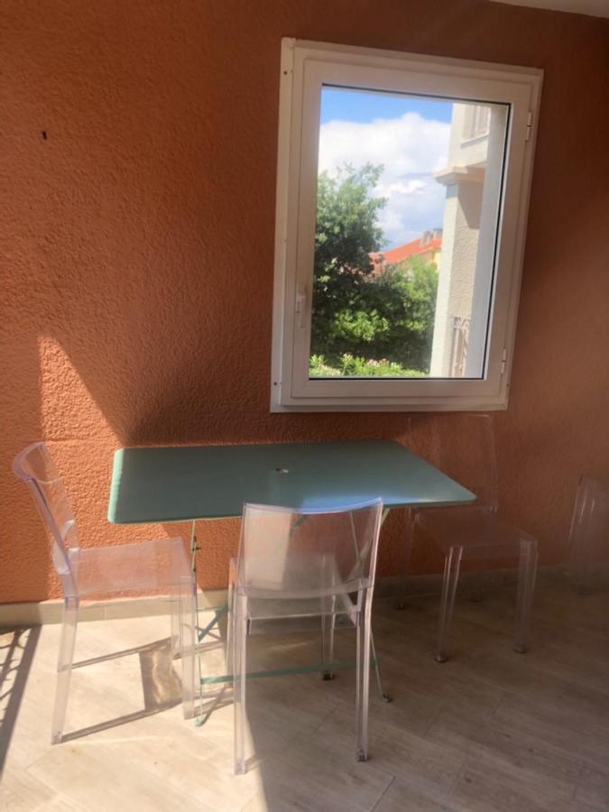 Belle Residence Au Centre De Saint Tropez Avec Piscine Et Garage Exteriör bild